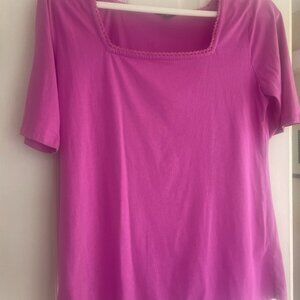 Ann Taylor cotton pullover with scallop trim.